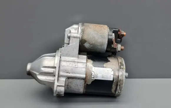 Hyundai i30 Starter motor M000T32572ZE 361002B200