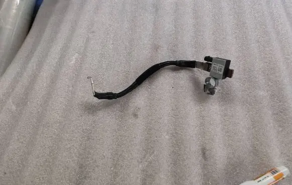 Hyundai Ioniq Positive cable (battery) 37180G2000