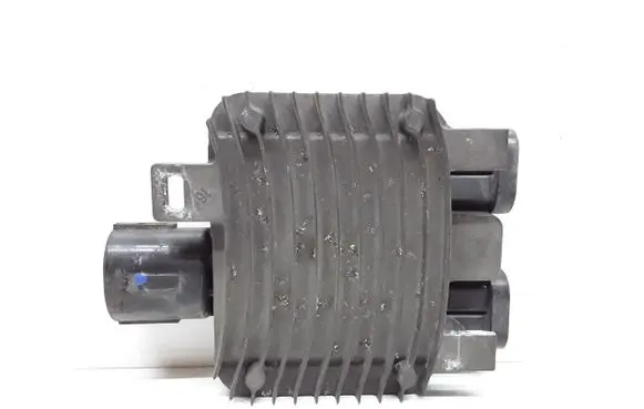 Volvo V40 Cross country Coolant fan relay 940013802