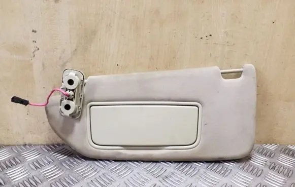 Volvo XC90 Sun visor