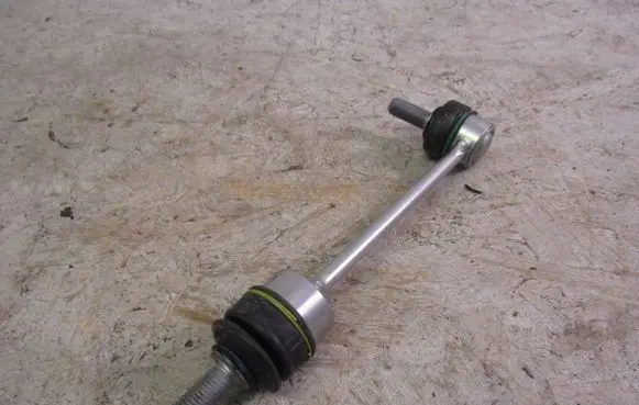 Mercedes-Benz SL AMG R232 Front anti-roll bar/stabilizer link A2323203100