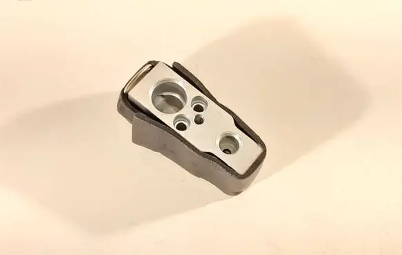 Air conditioning (A/C) expansion valve