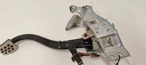 Opel Zafira B Brake pedal 13208423