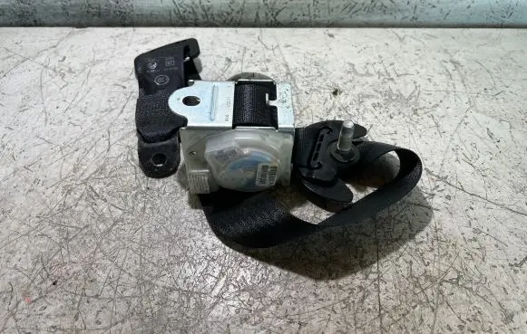 Dodge Challenger Rear seatbelt P5UZ20DX9AC