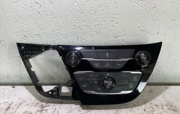 Chrysler Pacifica Climate control unit P56054991AC T138610150