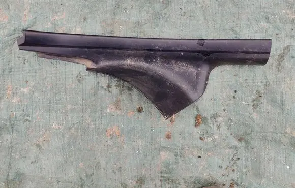 BMW 5 E60 E61 Other sill/pillar trim element 7025009 22339910
