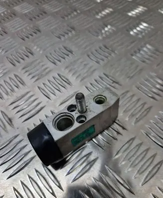 KIA Sorento Air conditioning (A/C) expansion valve F108JD6LA01 52335990
