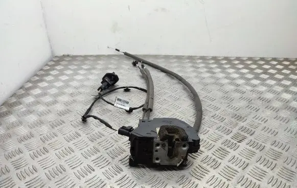 Renault Express Sliding door lock 241268793R 825029568R