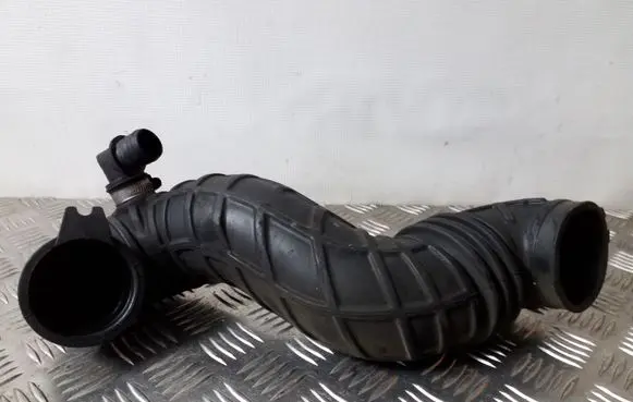Audi A6 S6 C4 4A Air intake hose/pipe 4A0145747A