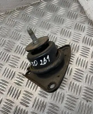 Hyundai i30 Engine mount bracket