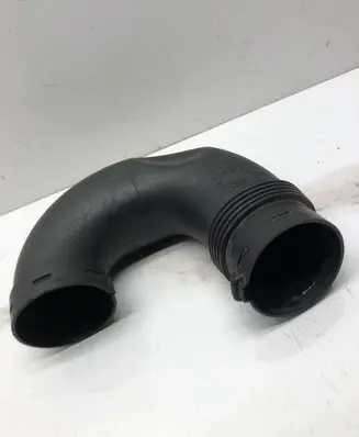 Volkswagen PASSAT B6 Air intake hose/pipe 1K0129618AT