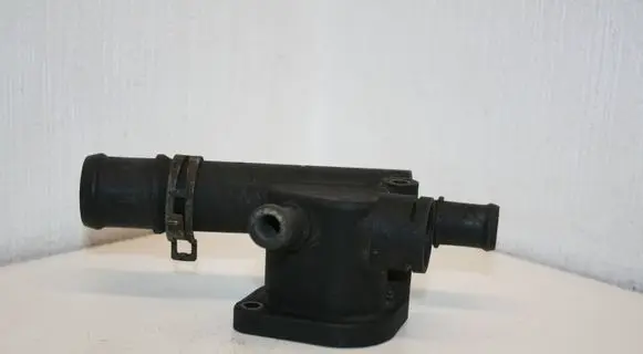 Skoda Fabia Mk1 (6Y) Engine coolant pipe/hose 038121132D