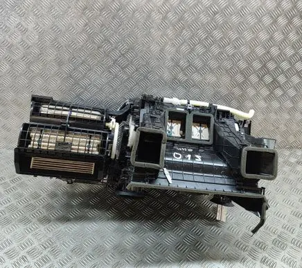 Nissan Note (E11) Interior heater climate box assembly AA4433601691 870100E330