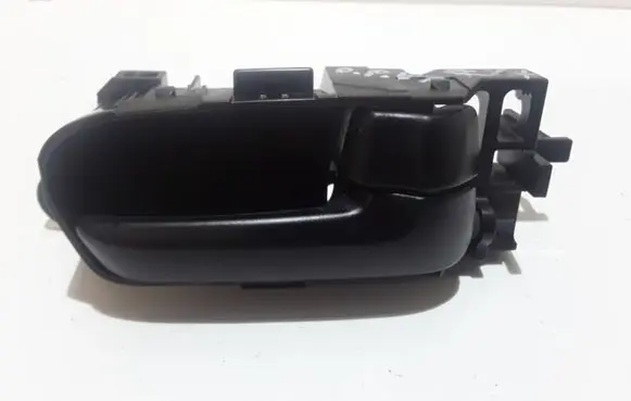 Loading door interior handle
