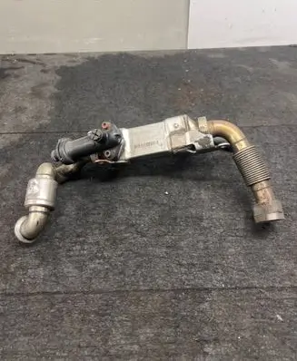BMW 3 E46 EGR valve cooler 7789790 31526 A3523