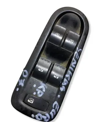 Renault Scenic II - Grand scenic II Electric window control switch 8200160603