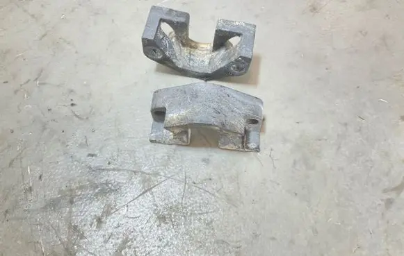 BMW 7 E65 E66 Fuel Injector clamp holder