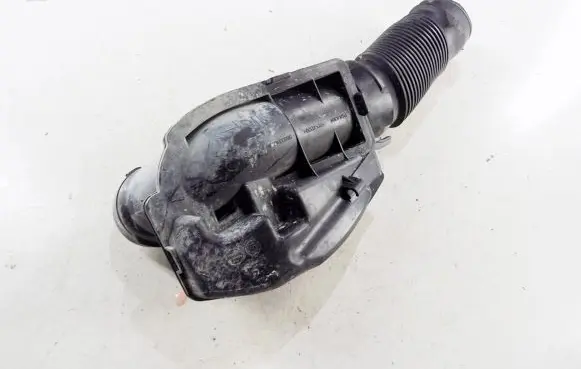 Citroen C3 Picasso Air intake duct part 9683340180