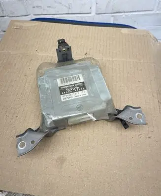 Toyota Prius (XW20) Gearbox control unit/module 8953547010