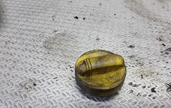 Renault Espace - Grand espace IV Oil filler cap 