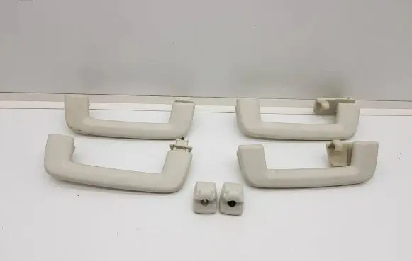 Ford Kuga II A set of handles for the ceiling FNA1740563