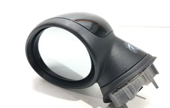 Front door electric wing mirror