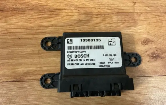 Opel Insignia A Parking PDC control unit/module 13308135