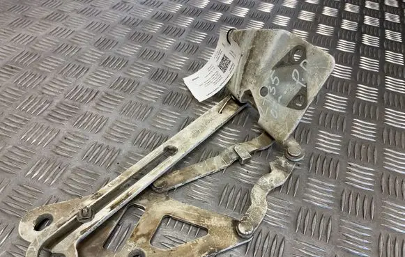 Volkswagen II LT Engine bonnet/hood hinges 2D0823302B