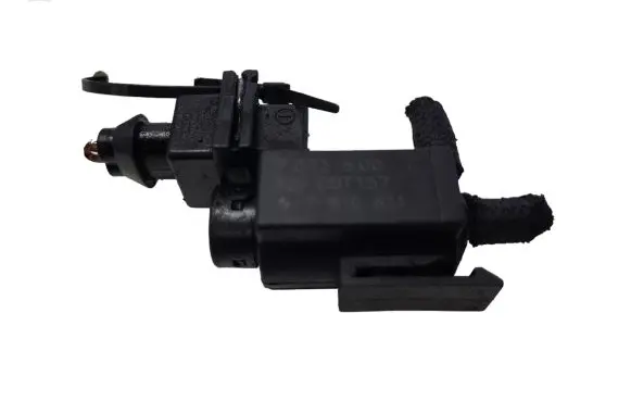 BMW 1 F20 F21 Turbo solenoid valve 70231800 7810831