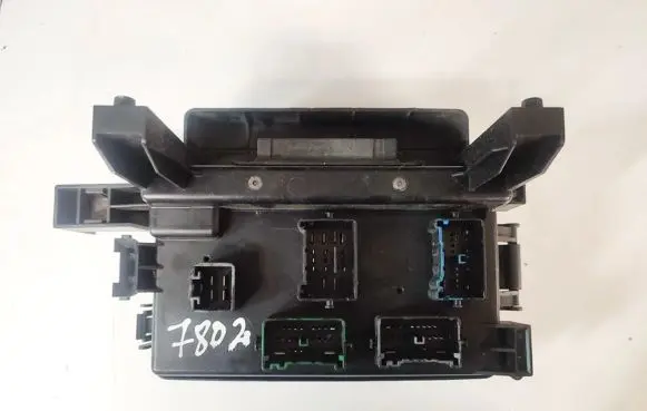 Chrysler 300 - 300C Fuse box set 16238AC P04692233AD
