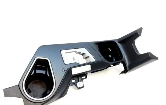 Cup holder front