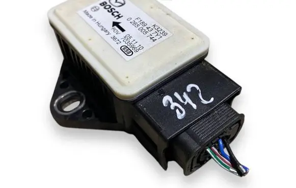 Mazda CX-7 ESP acceleration yaw rate sensor F189437Y1 0265005744