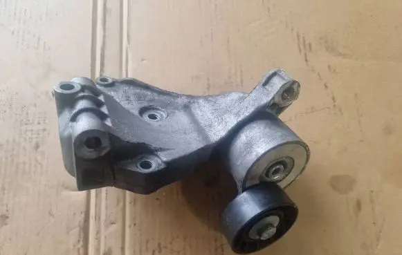 Iveco Daily 35 - 40.10 Engine mounting bracket