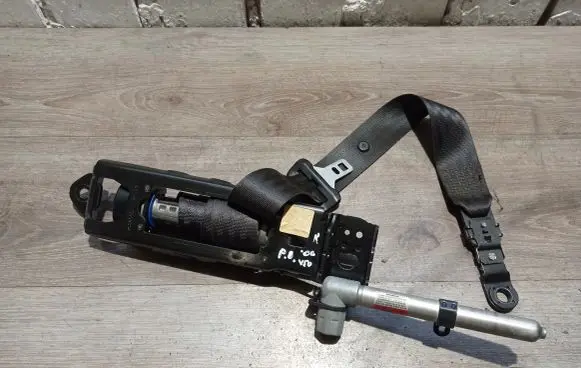 Volvo V50 Front seatbelt 6012243 30661789 0603280070
