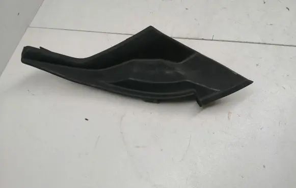Mitsubishi Outlander Wiper trim 7405A538