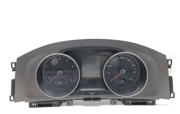 Volkswagen Golf VII Speedometer (instrument cluster) 5G0920861