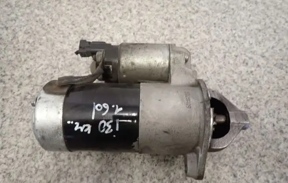 Hyundai i30 Starter motor 361002A100