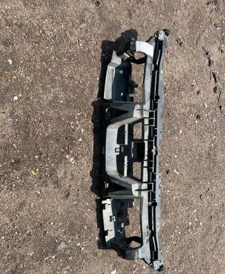 Top upper radiator support slam panel