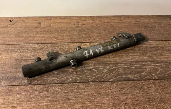 Mercedes-Benz E W211 Fuel main line pipe A6420702595