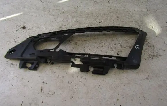 Skoda Kodiaq Front bumper mounting bracket 565807055