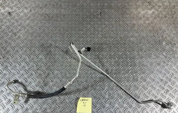 Jeep Grand Cherokee Air conditioning (A/C) pipe/hose 68161181AB