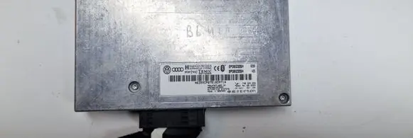 Audi A4 S4 B7 8E 8H Bluetooth control unit module 8P0862335H
