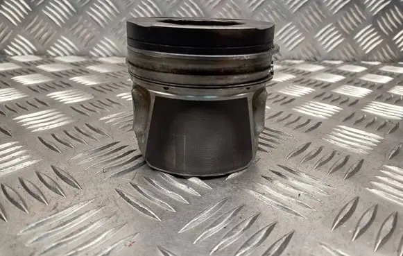 Mercedes-Benz C W204 Piston 17483L118 A6510300117