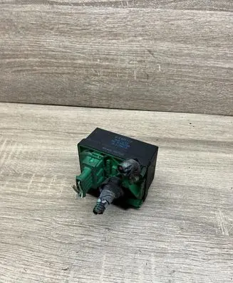 Citroen Xsara Picasso Glow plug pre-heat relay 9639912580