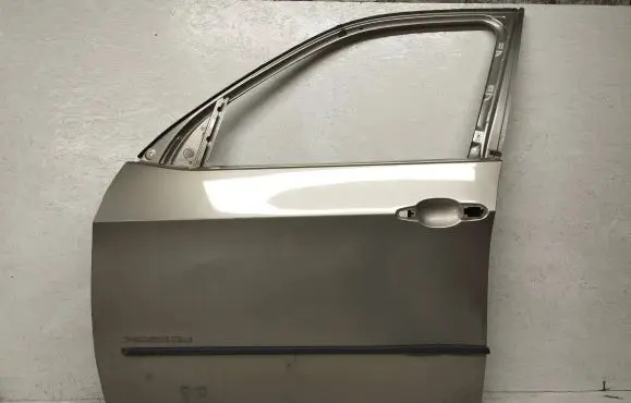 BMW X5 E70 Front door 41517211423
