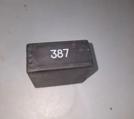 Audi A4 S4 B5 8D Other relay 5KG00656804 4B0919471