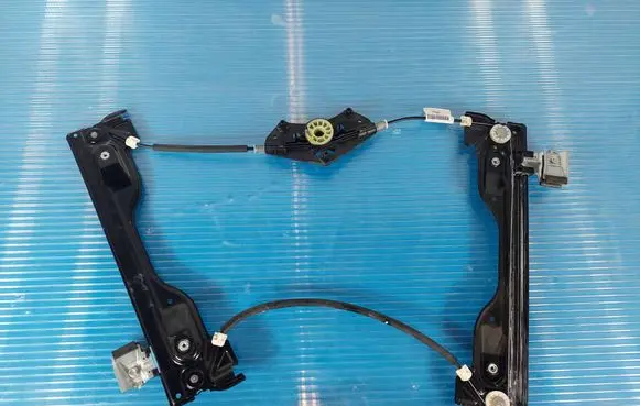 LEVC TX Sliding door manual window regulator 1B0002577AA 16032020