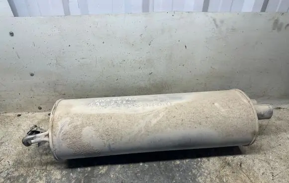 Opel Vivaro Middle muffler/silencer 