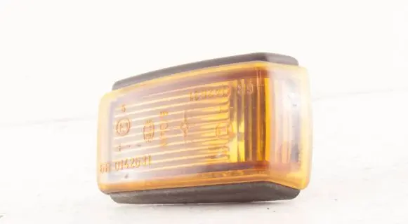 Volvo S40, V40 Front fender indicator light 6R0142631