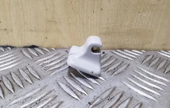Volkswagen PASSAT B7 Sun visor clip/hook/bracket 